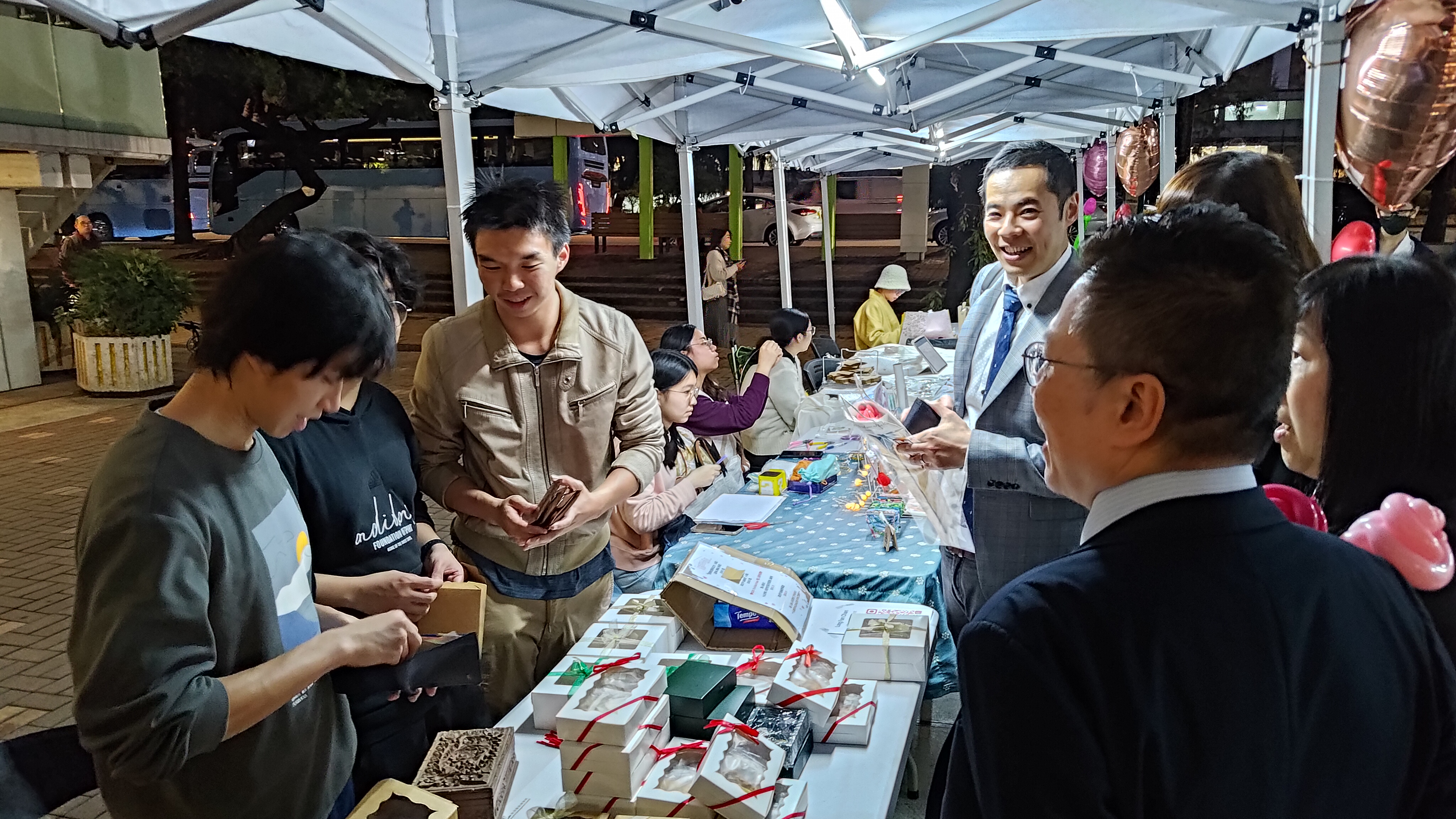 CUHK Students Entrepreneurs Shine at Tai Po Wish for You Bazaar 03